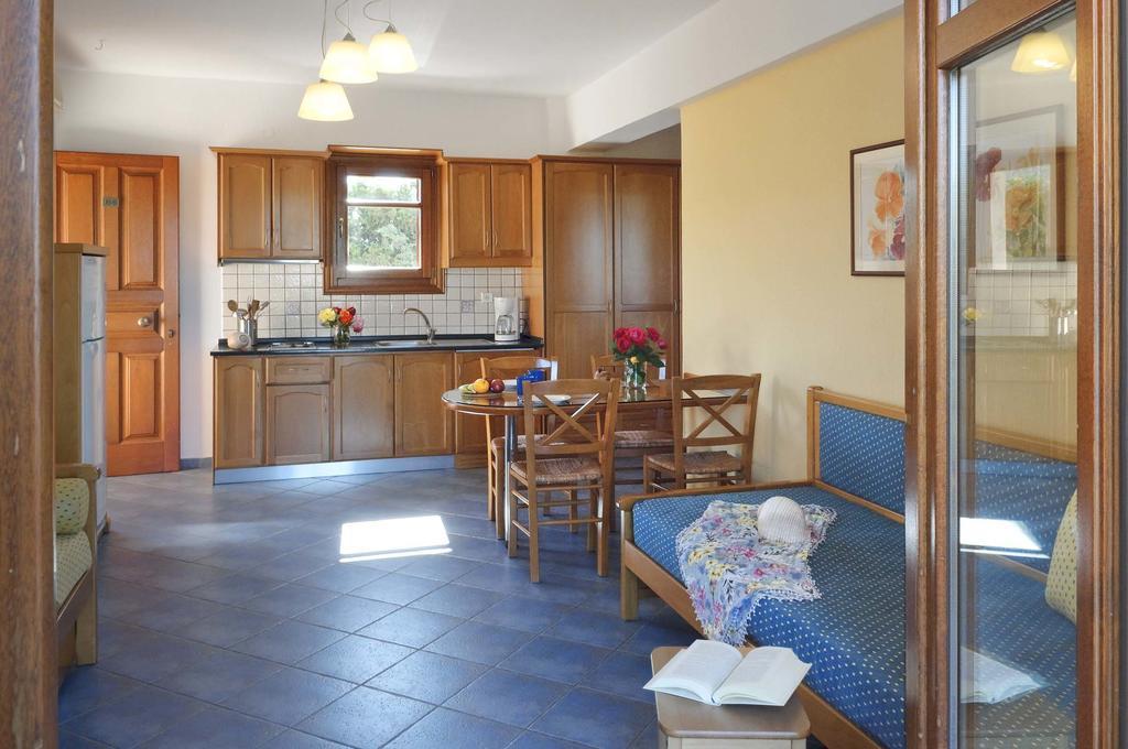 Hotel Apartments Sikia カト・ガッゼア エクステリア 写真